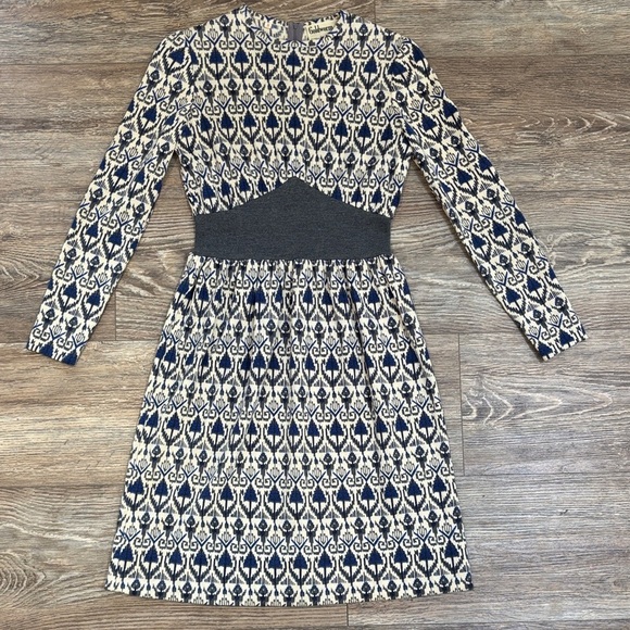 Goldworm Dresses & Skirts - Vintage Goldworm Virgin Merino Wool Blue and Cream Patterned Dress Made In Italy
